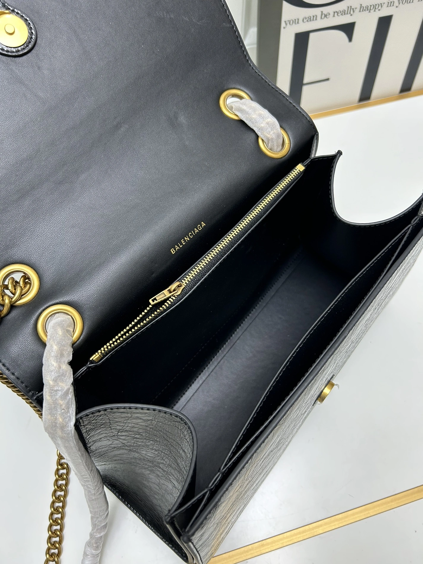 Balenciaga AAA Quality Shoulder Bags For Women EasyMatch 8117