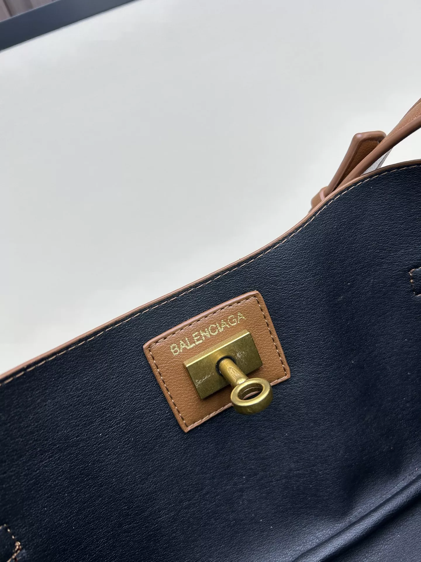 Balenciaga AAA Quality Shoulder Bags For Women Efficient 7833
