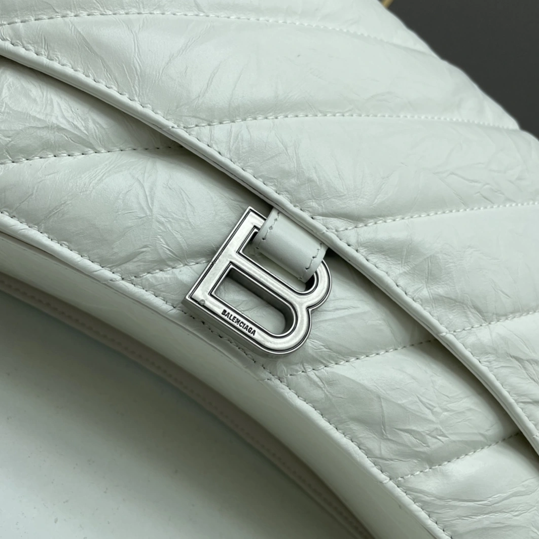 Balenciaga AAA Quality Shoulder Bags For Women Elegant 5409