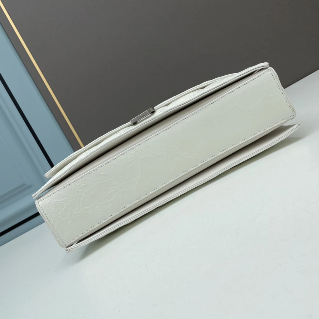 Balenciaga AAA Quality Shoulder Bags For Women Elegant 5409