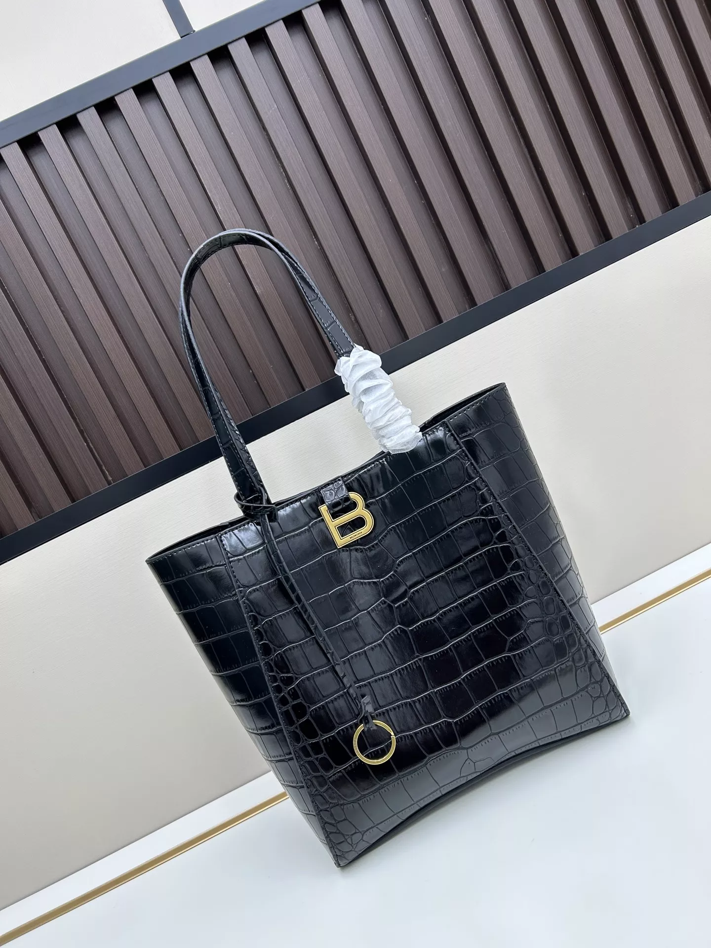 Balenciaga AAA Quality Shoulder Bags For Women Elegant 8709