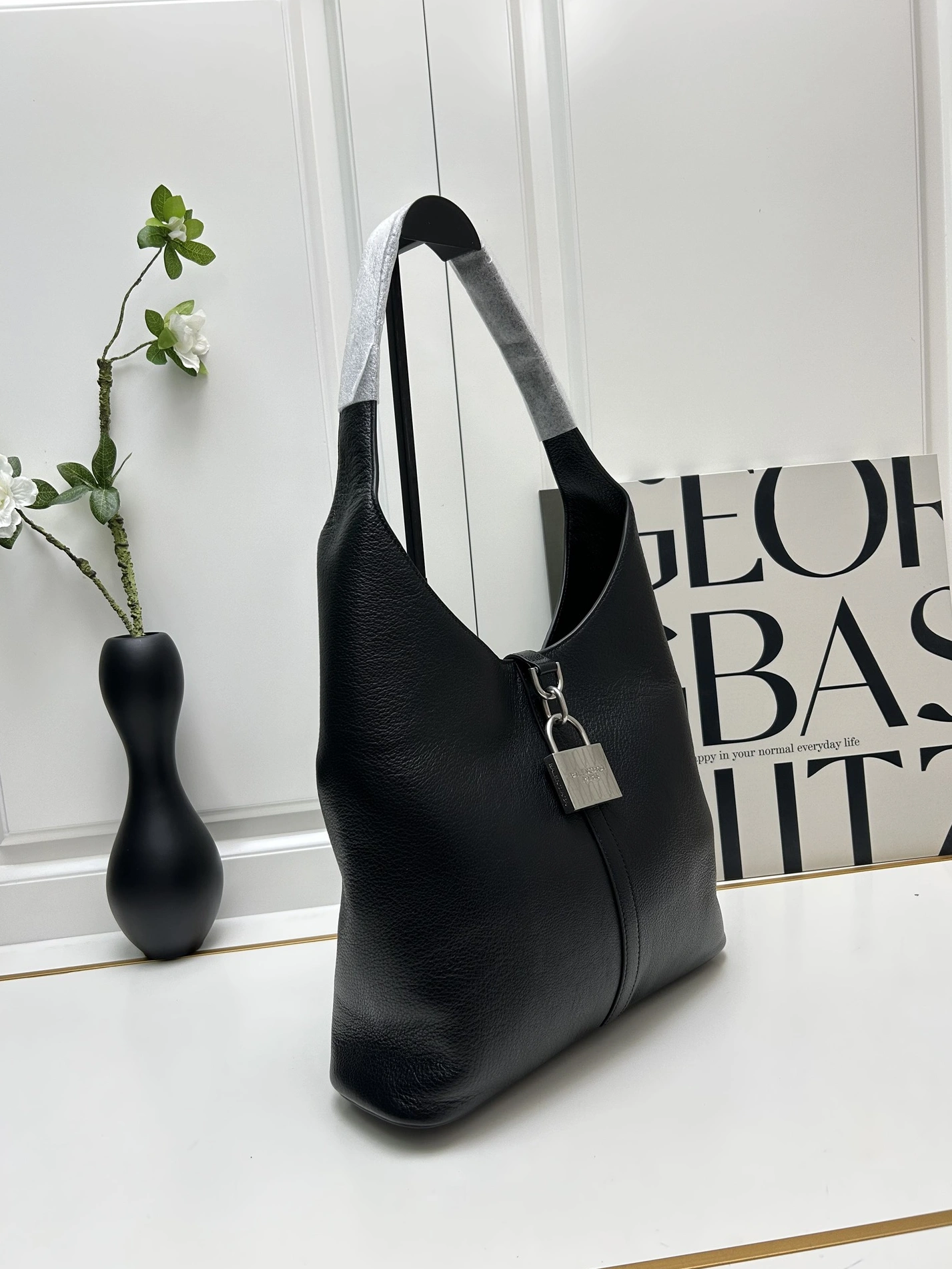 Balenciaga AAA Quality Shoulder Bags For Women Functional 808