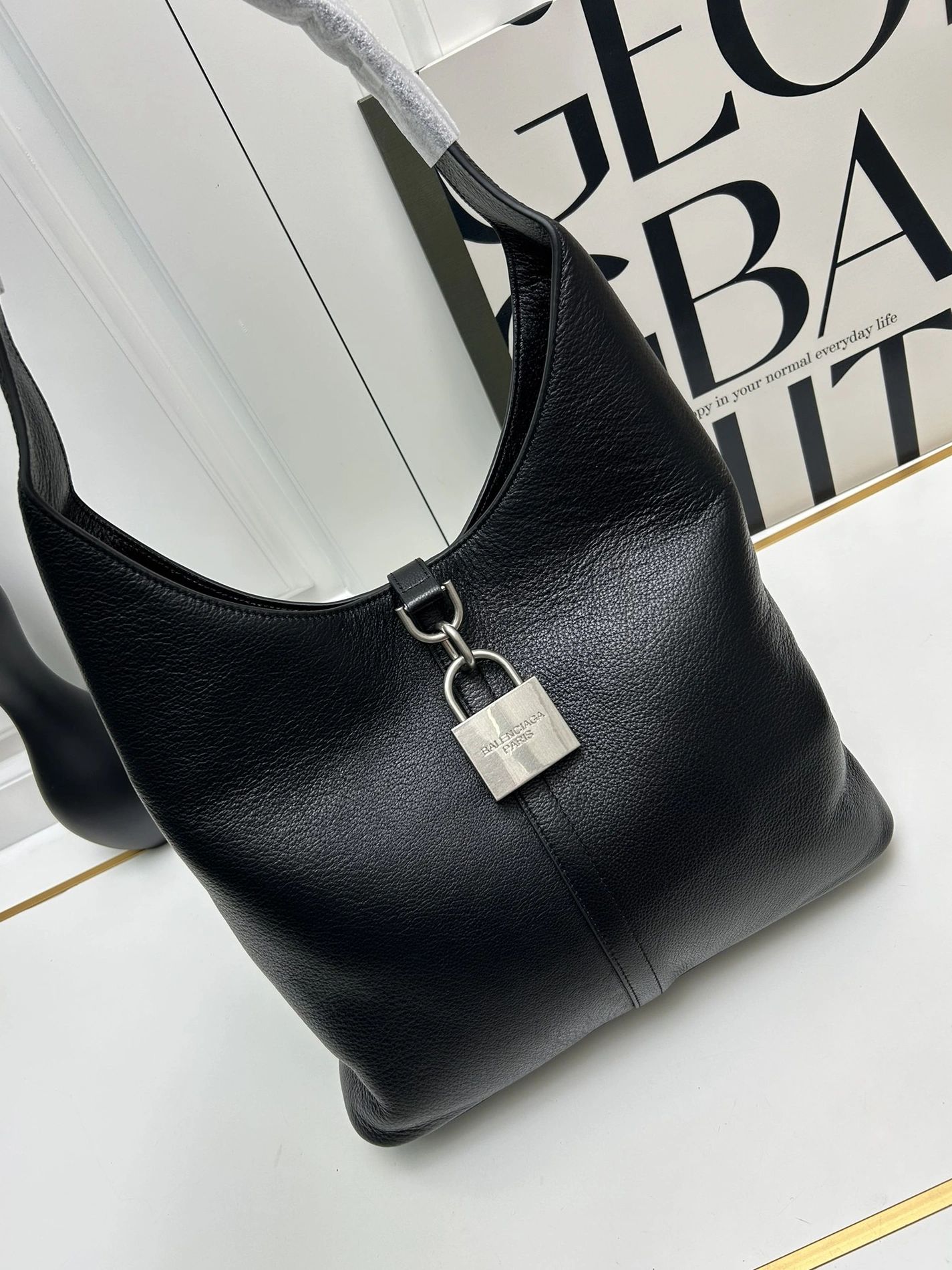 Balenciaga AAA Quality Shoulder Bags For Women Functional 808