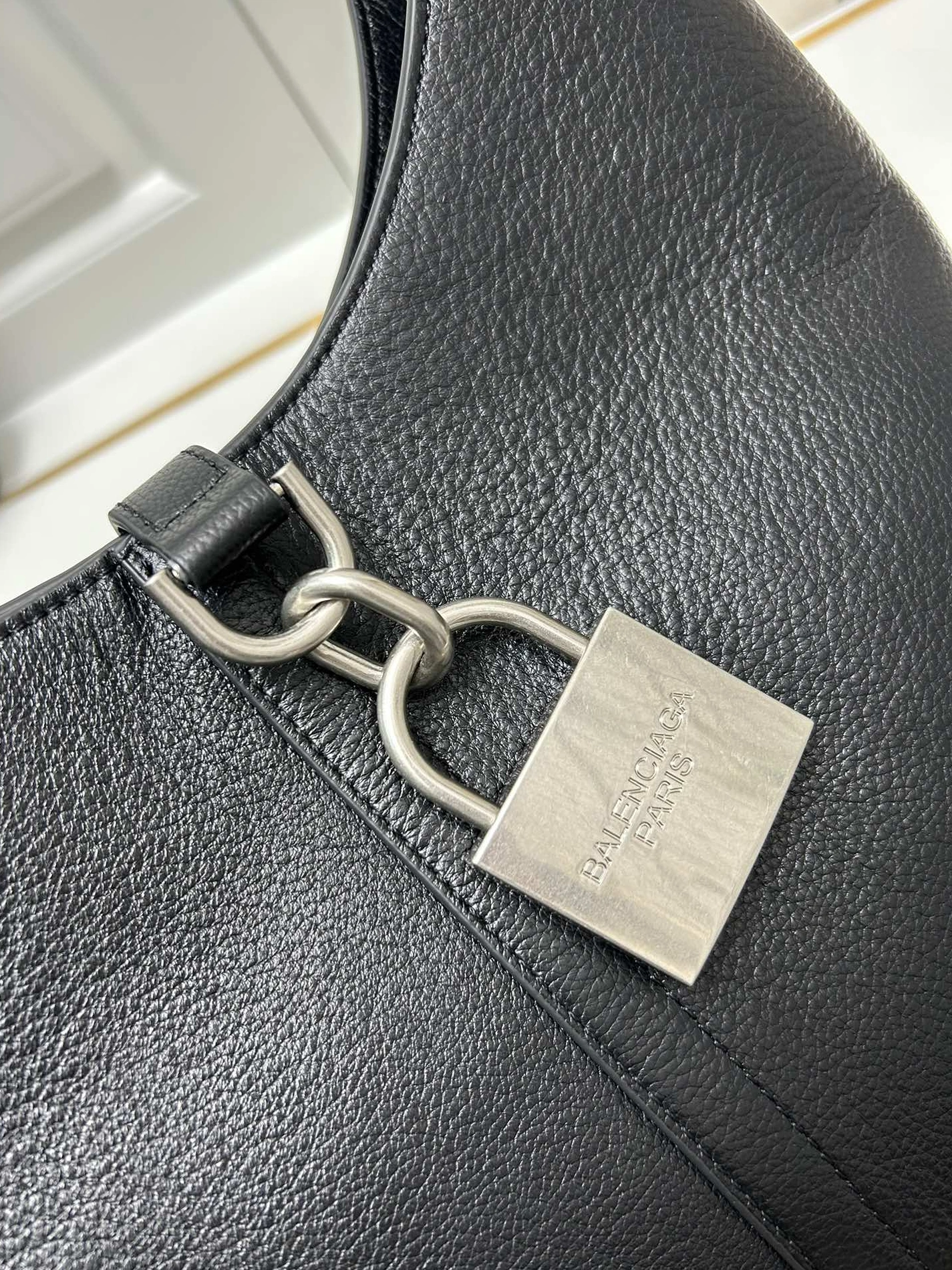 Balenciaga AAA Quality Shoulder Bags For Women Functional 808