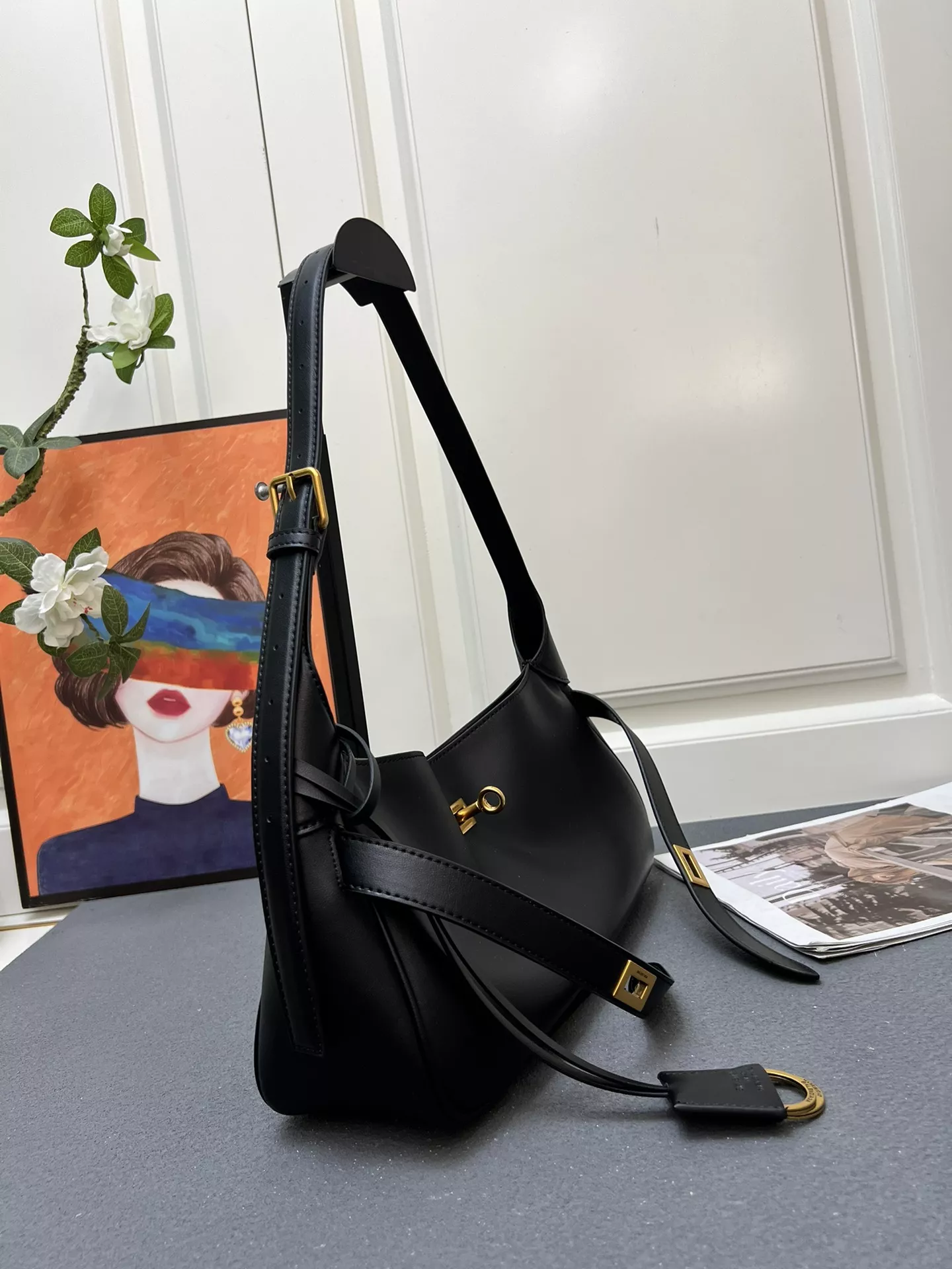 Balenciaga AAA Quality Shoulder Bags For Women GoodFit 2536