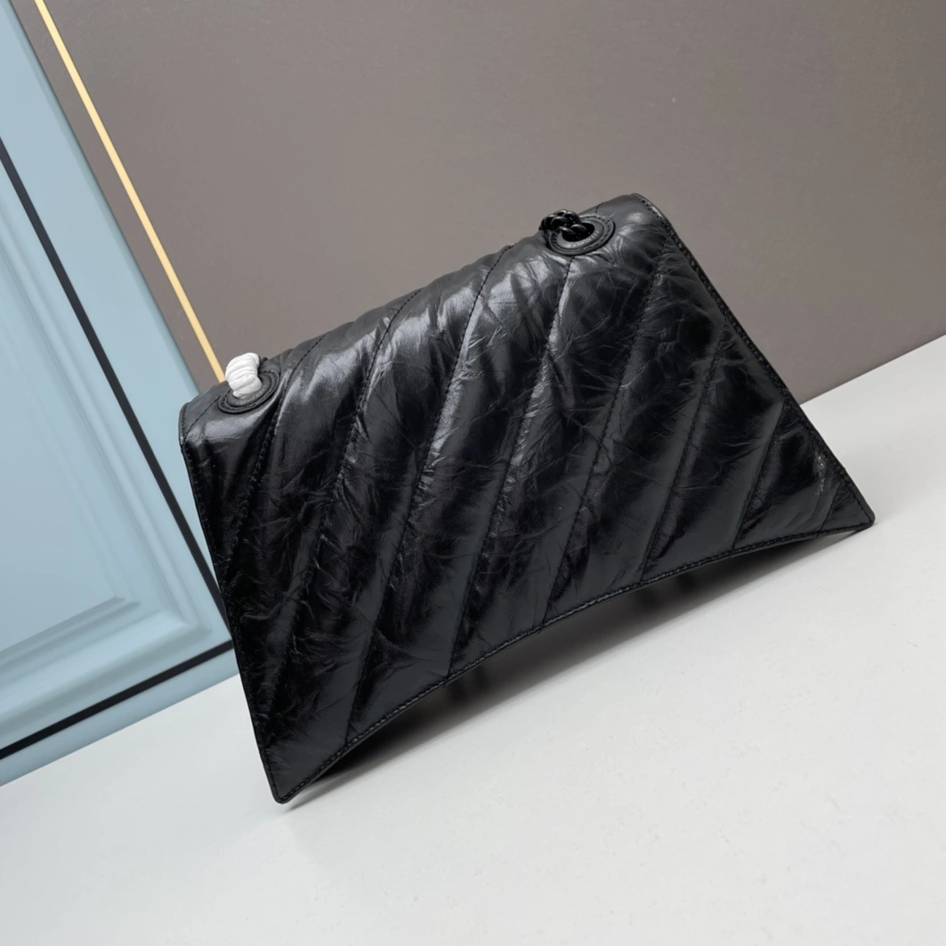 Balenciaga AAA Quality Shoulder Bags For Women GoodFit 3178