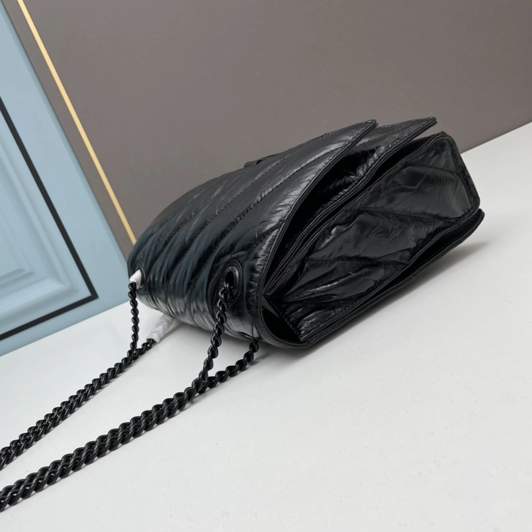 Balenciaga AAA Quality Shoulder Bags For Women GoodFit 3178