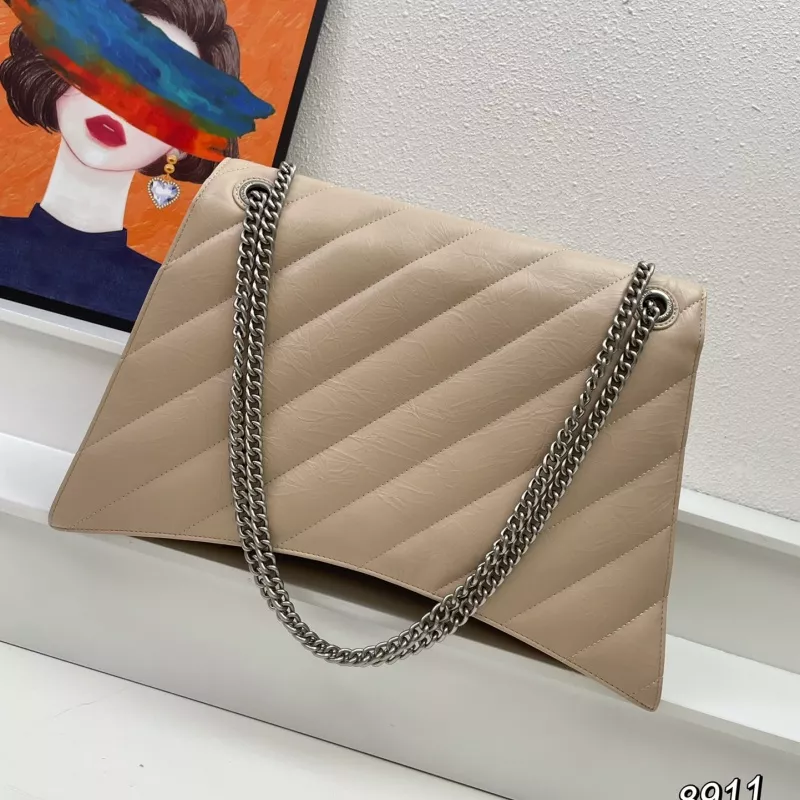 Balenciaga AAA Quality Shoulder Bags For Women GoodFit 3946