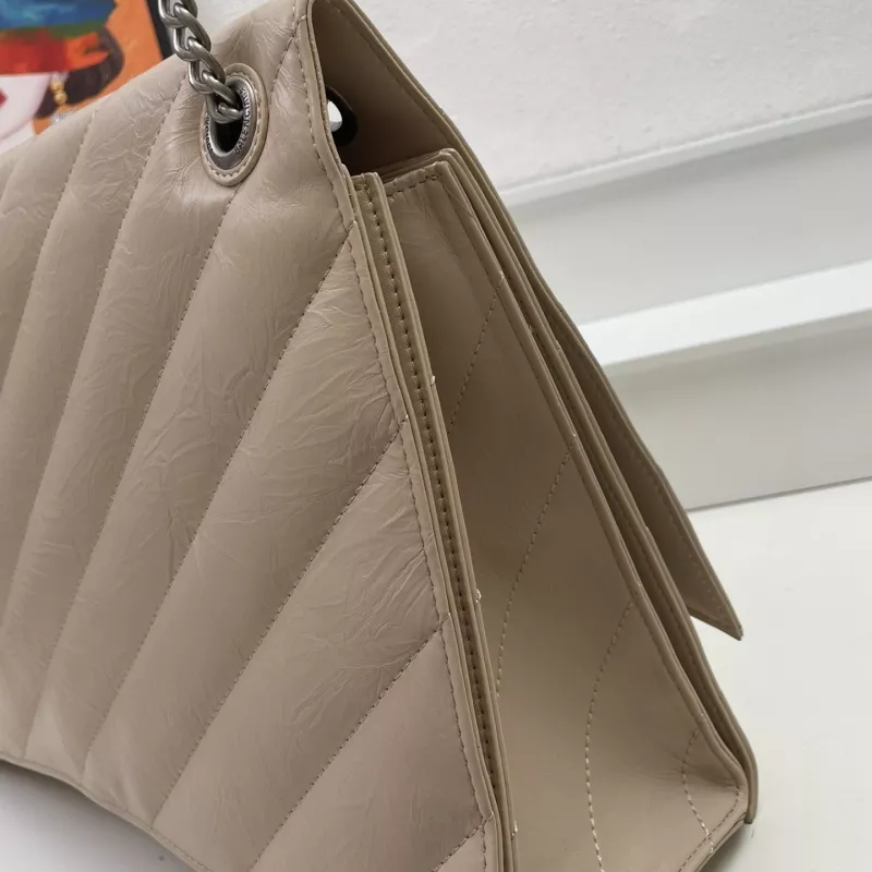 Balenciaga AAA Quality Shoulder Bags For Women GoodFit 3946