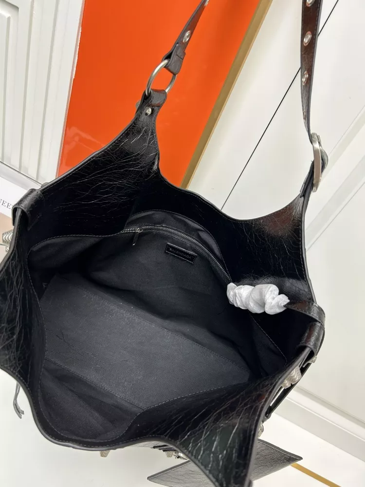 Balenciaga AAA Quality Shoulder Bags For Women HighQuality 1551