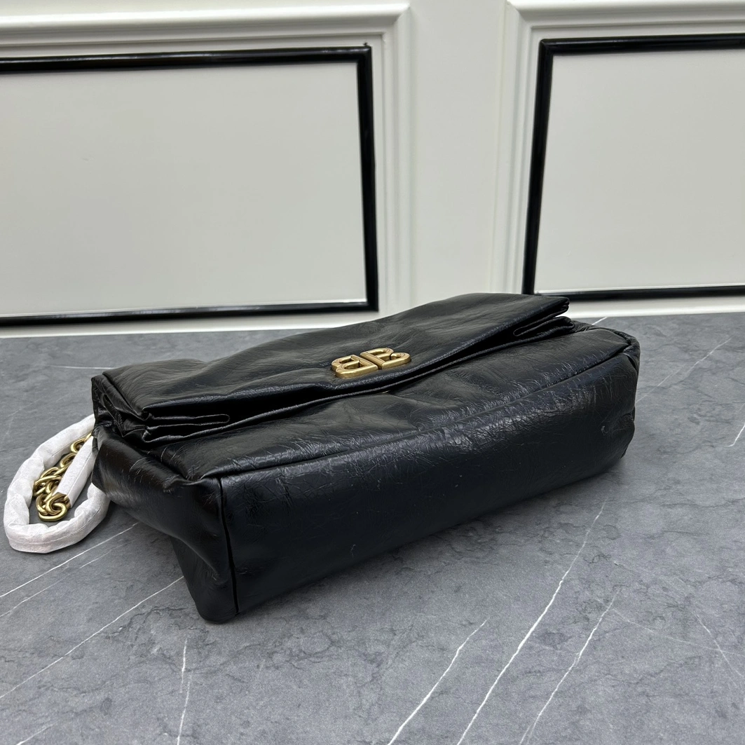 Balenciaga AAA Quality Shoulder Bags For Women Minimalist 2931