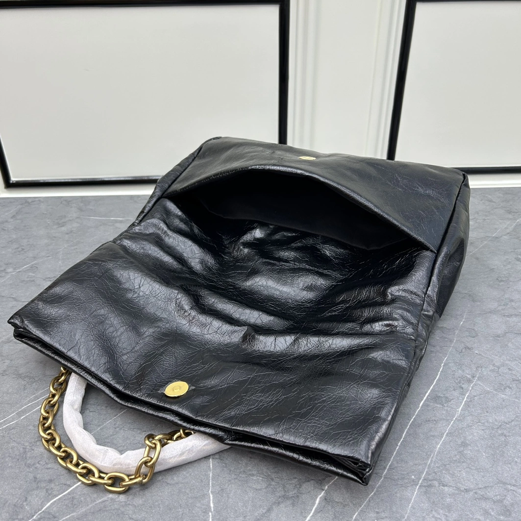 Balenciaga AAA Quality Shoulder Bags For Women Minimalist 2931
