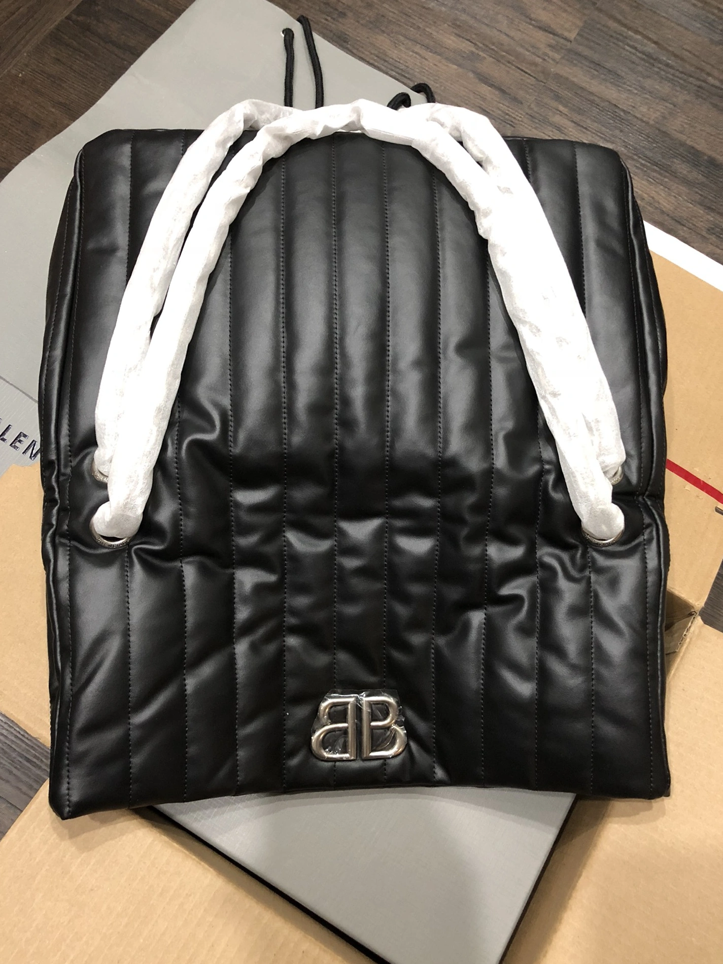 Balenciaga AAA Quality Shoulder Bags For Women Minimalist 3722