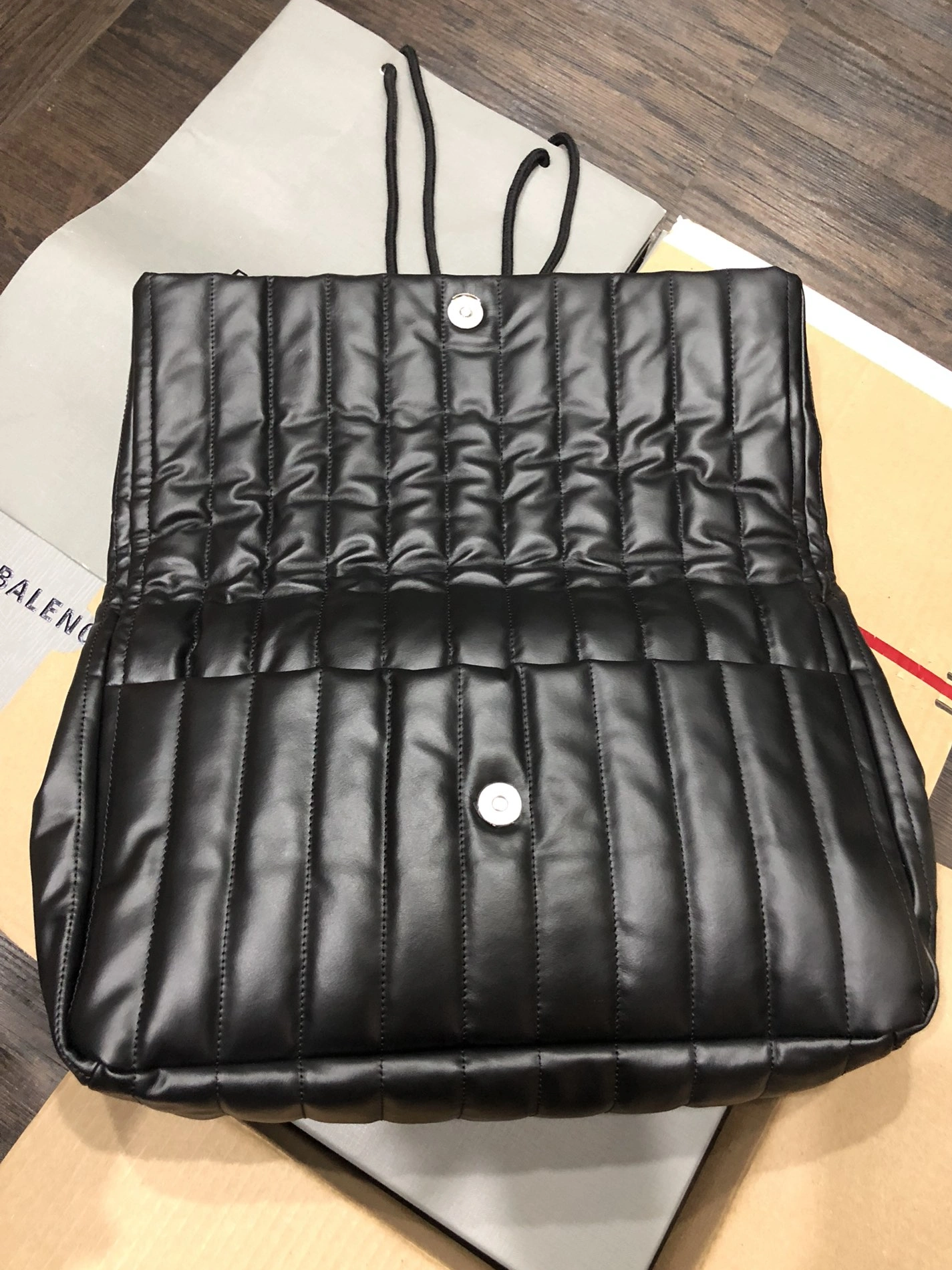 Balenciaga AAA Quality Shoulder Bags For Women Minimalist 3722
