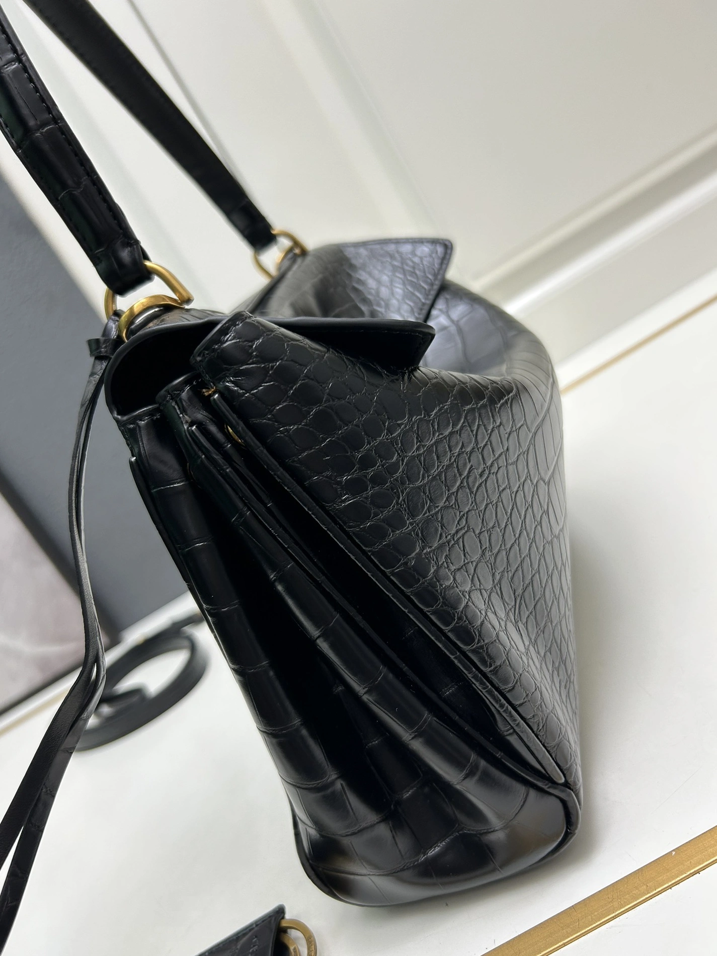 Balenciaga AAA Quality Shoulder Bags For Women ModernLook 6488