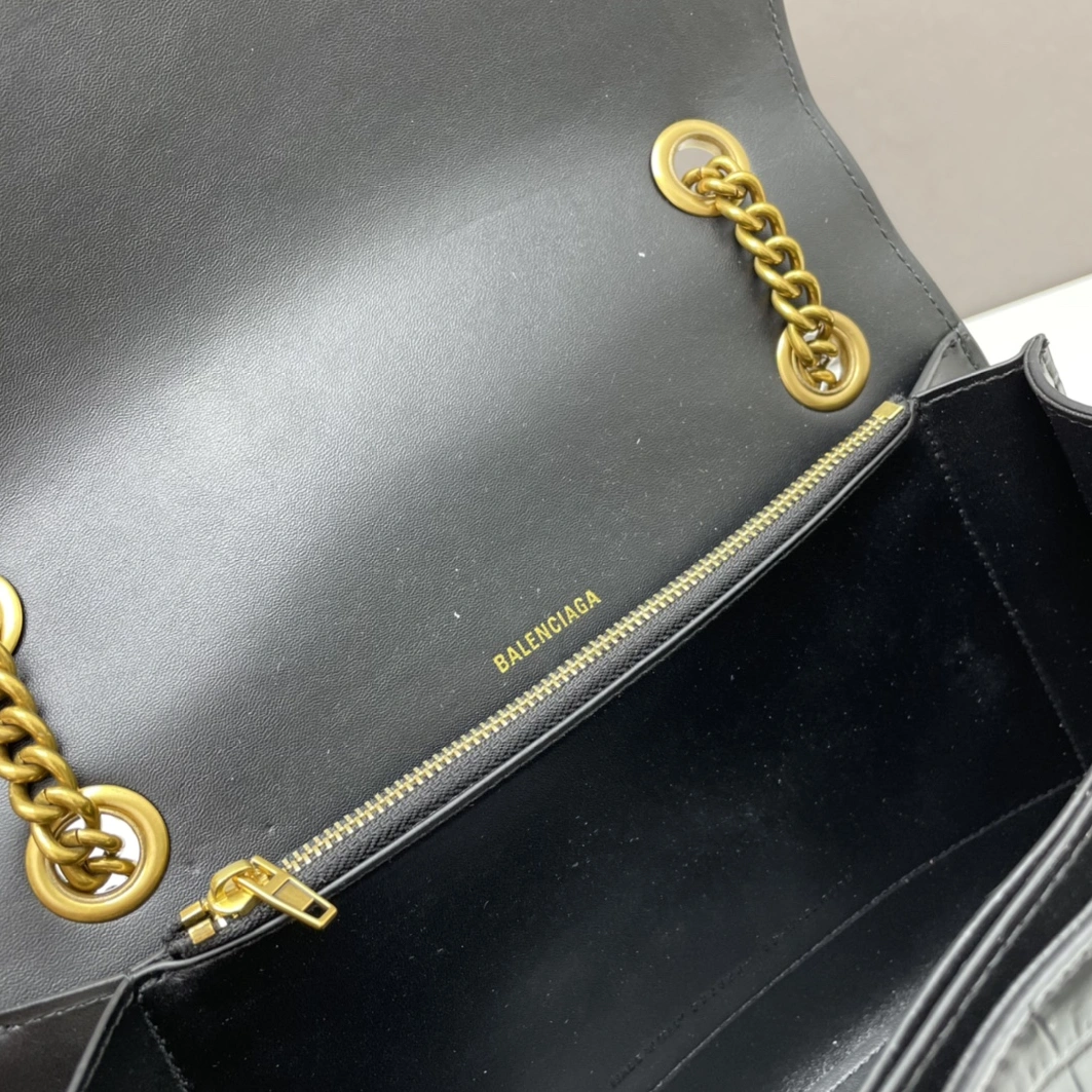 Balenciaga AAA Quality Shoulder Bags For Women ModernLook 9564