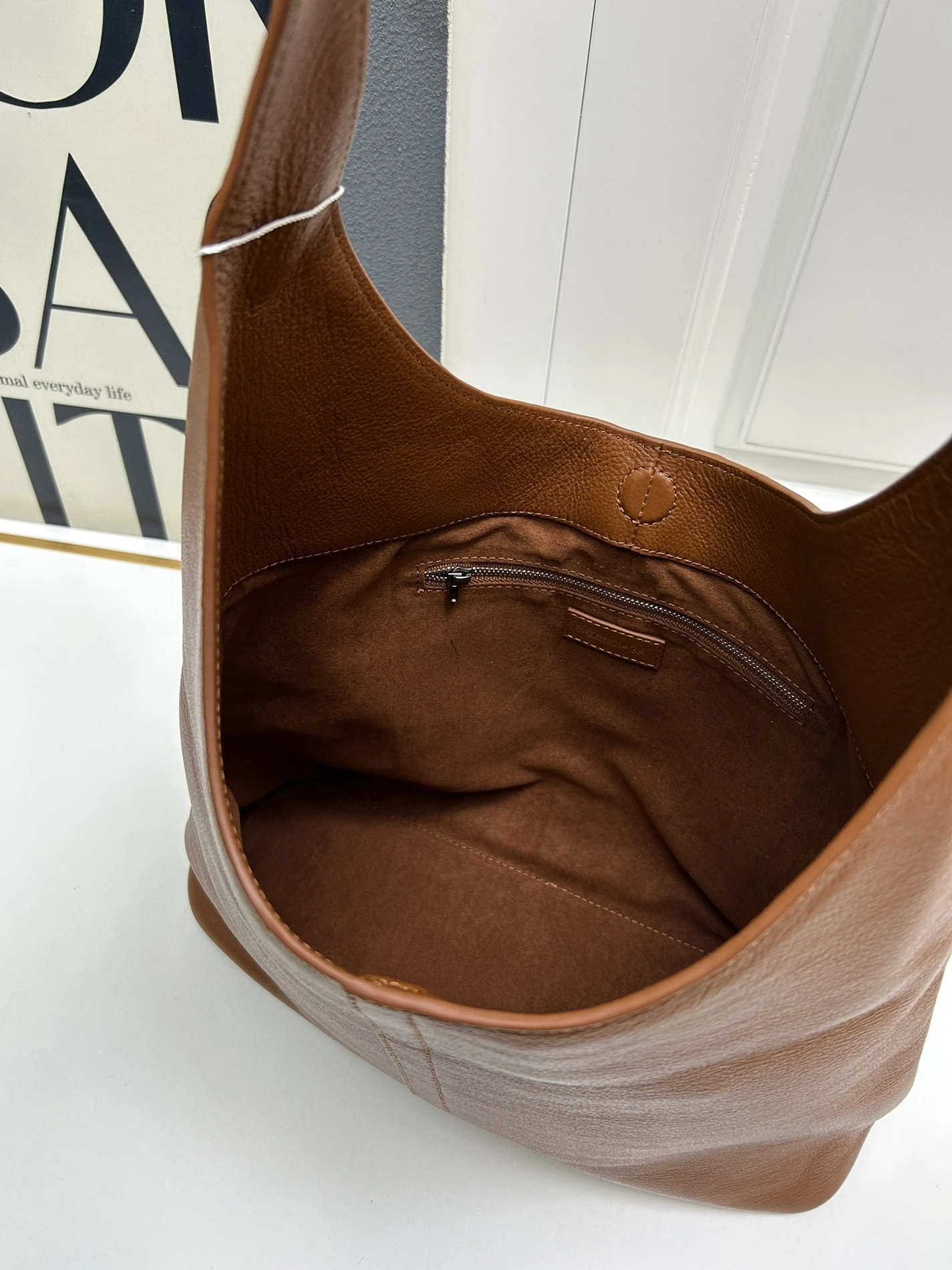 Balenciaga AAA Quality Shoulder Bags For Women NewStyle 7692