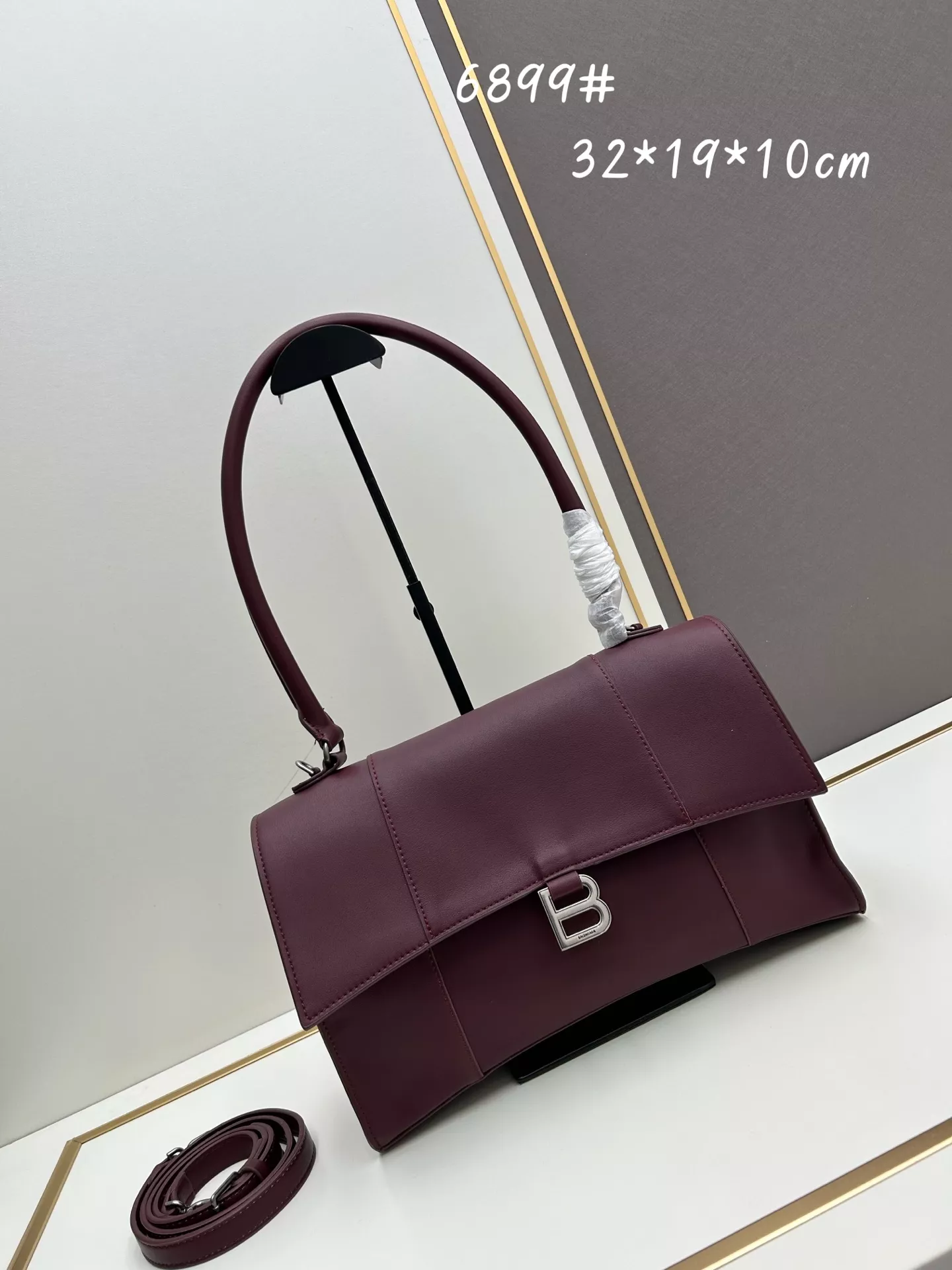Balenciaga AAA Quality Shoulder Bags For Women Practical 6369