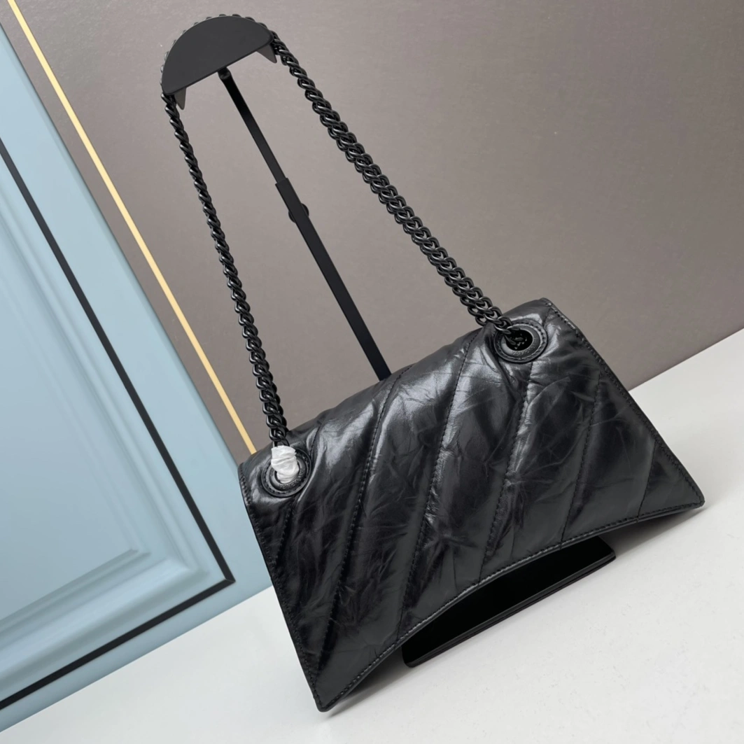 Balenciaga AAA Quality Shoulder Bags For Women Refined 5230