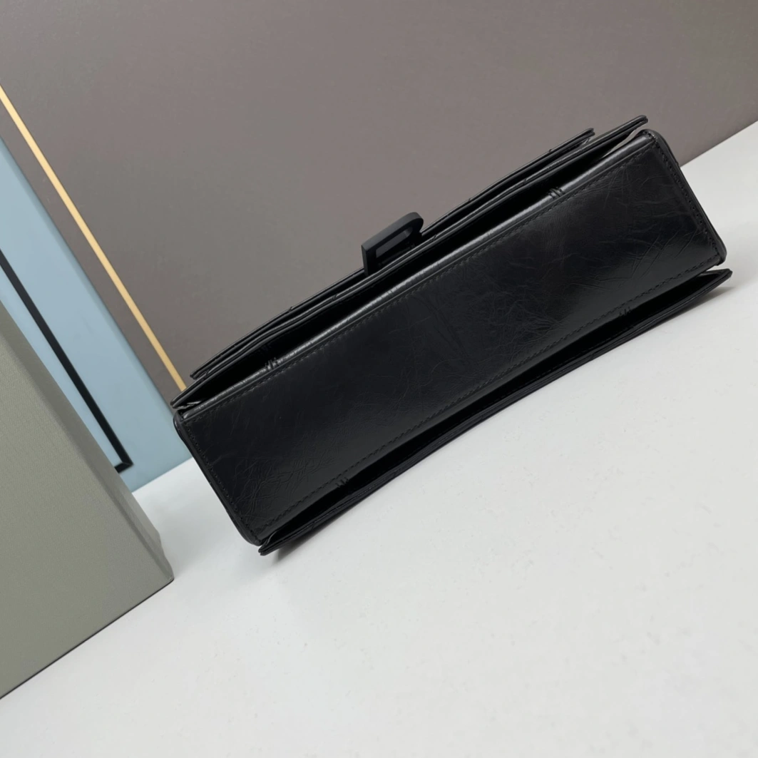 Balenciaga AAA Quality Shoulder Bags For Women Reliable 3149
