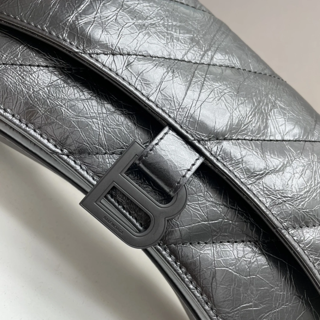 Balenciaga AAA Quality Shoulder Bags For Women Reliable 3149