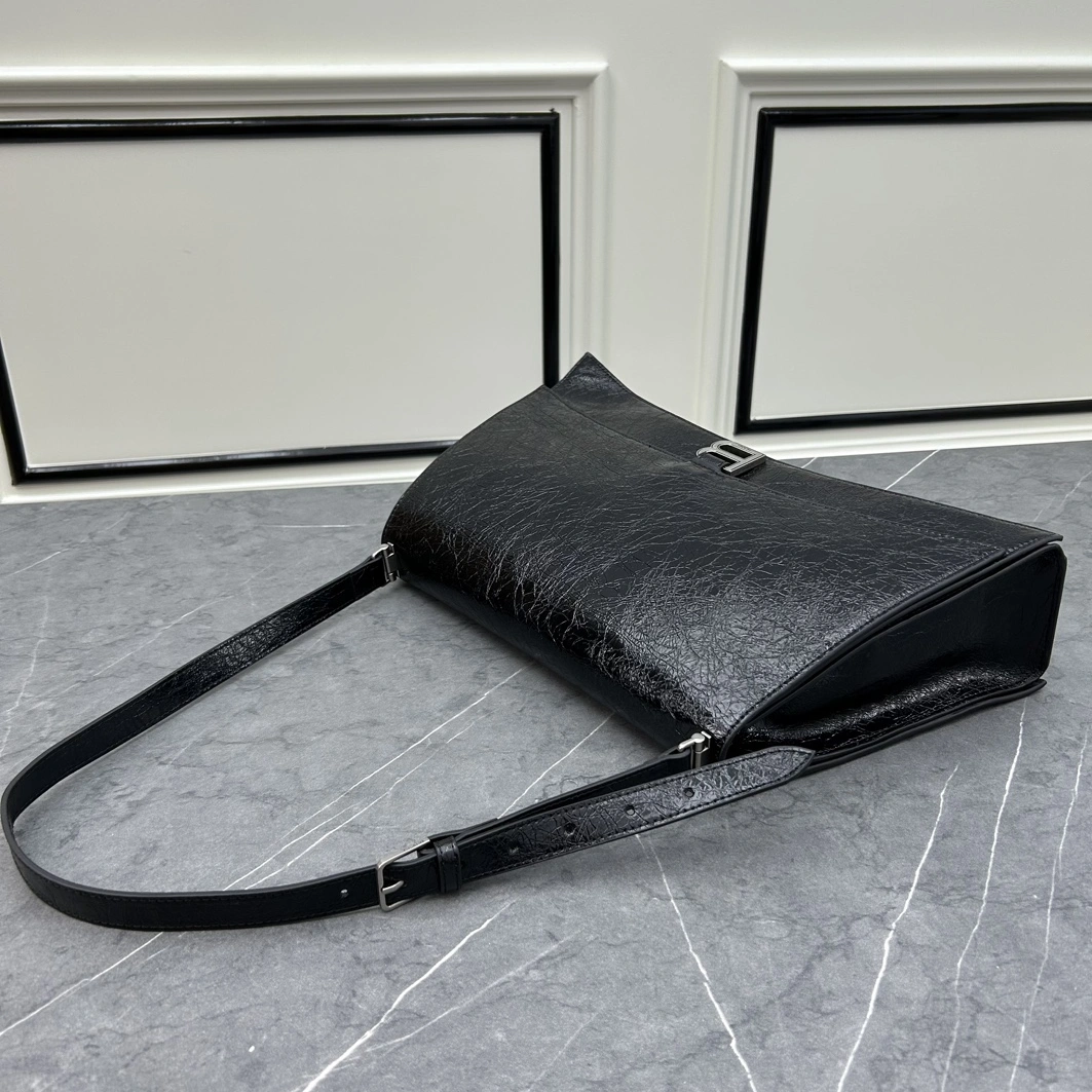 Balenciaga AAA Quality Shoulder Bags For Women Reliable 6279