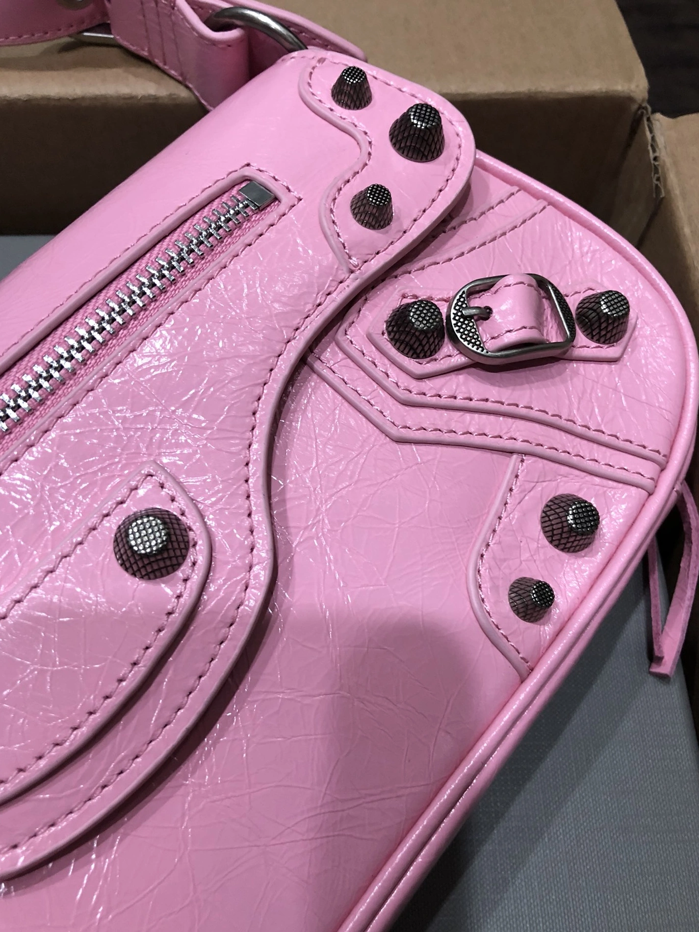 Balenciaga AAA Quality Shoulder Bags For Women SmartChoice 7416