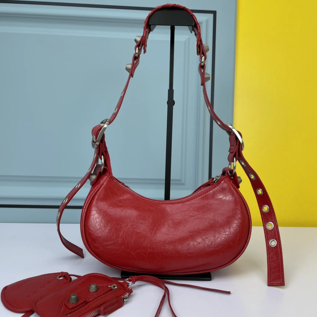 Balenciaga AAA Quality Shoulder Bags For Women SportInspired 6570