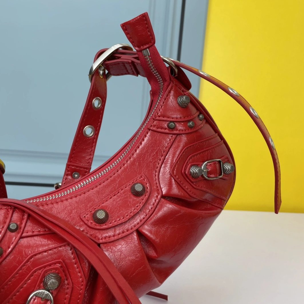 Balenciaga AAA Quality Shoulder Bags For Women SportInspired 6570