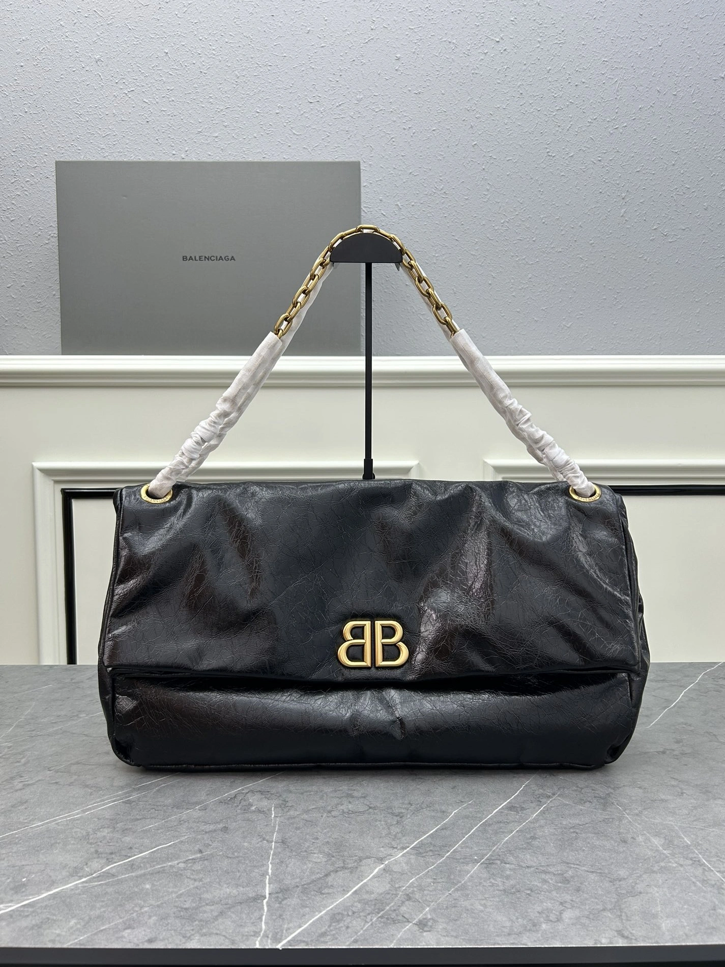 Balenciaga AAA Quality Shoulder Bags For Women Trendsetting 3031