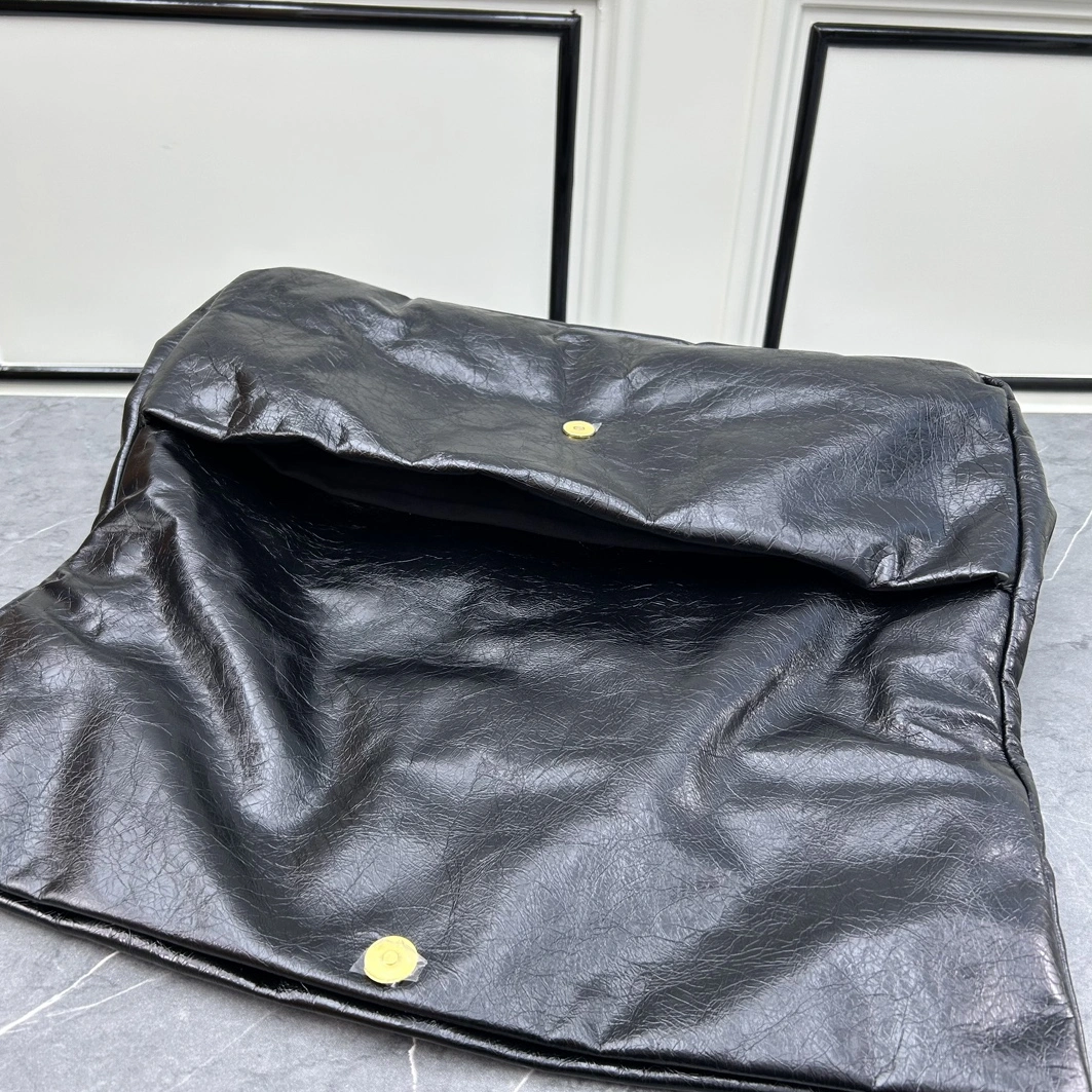 Balenciaga AAA Quality Shoulder Bags For Women Trendsetting 3031