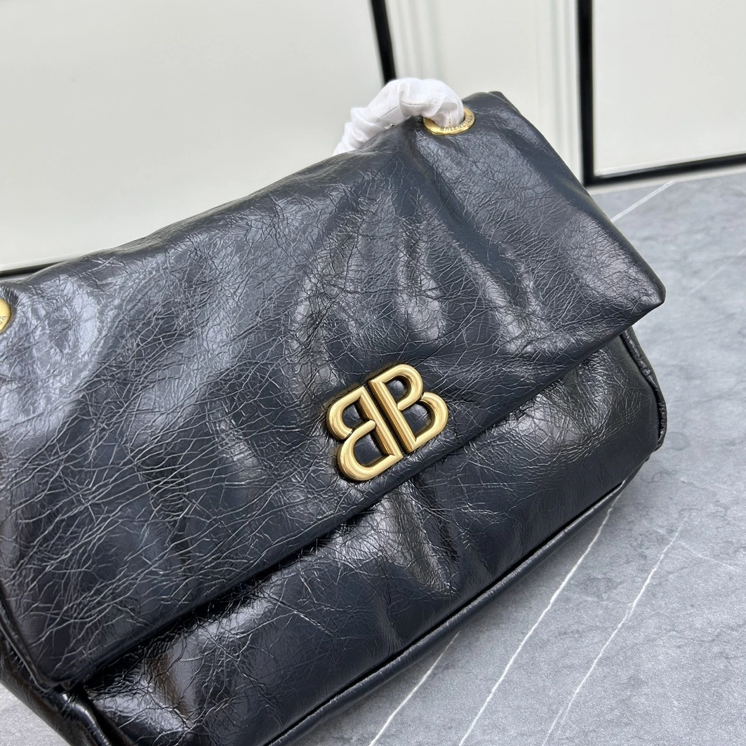 Balenciaga AAA Quality Shoulder Bags For Women Trendy 1525
