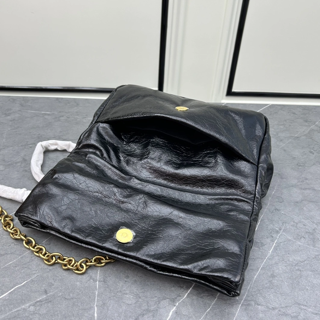 Balenciaga AAA Quality Shoulder Bags For Women Trendy 1525