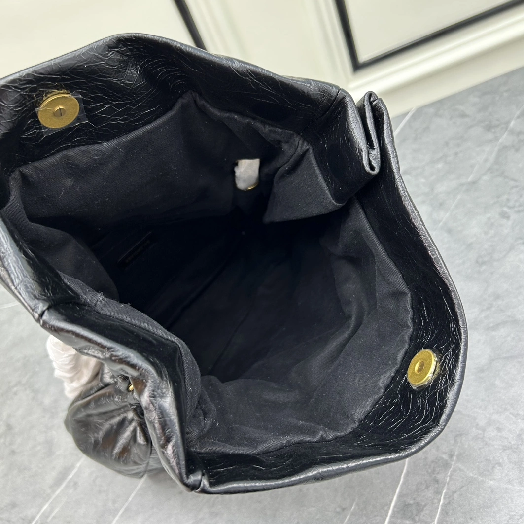 Balenciaga AAA Quality Shoulder Bags For Women Trendy 1525