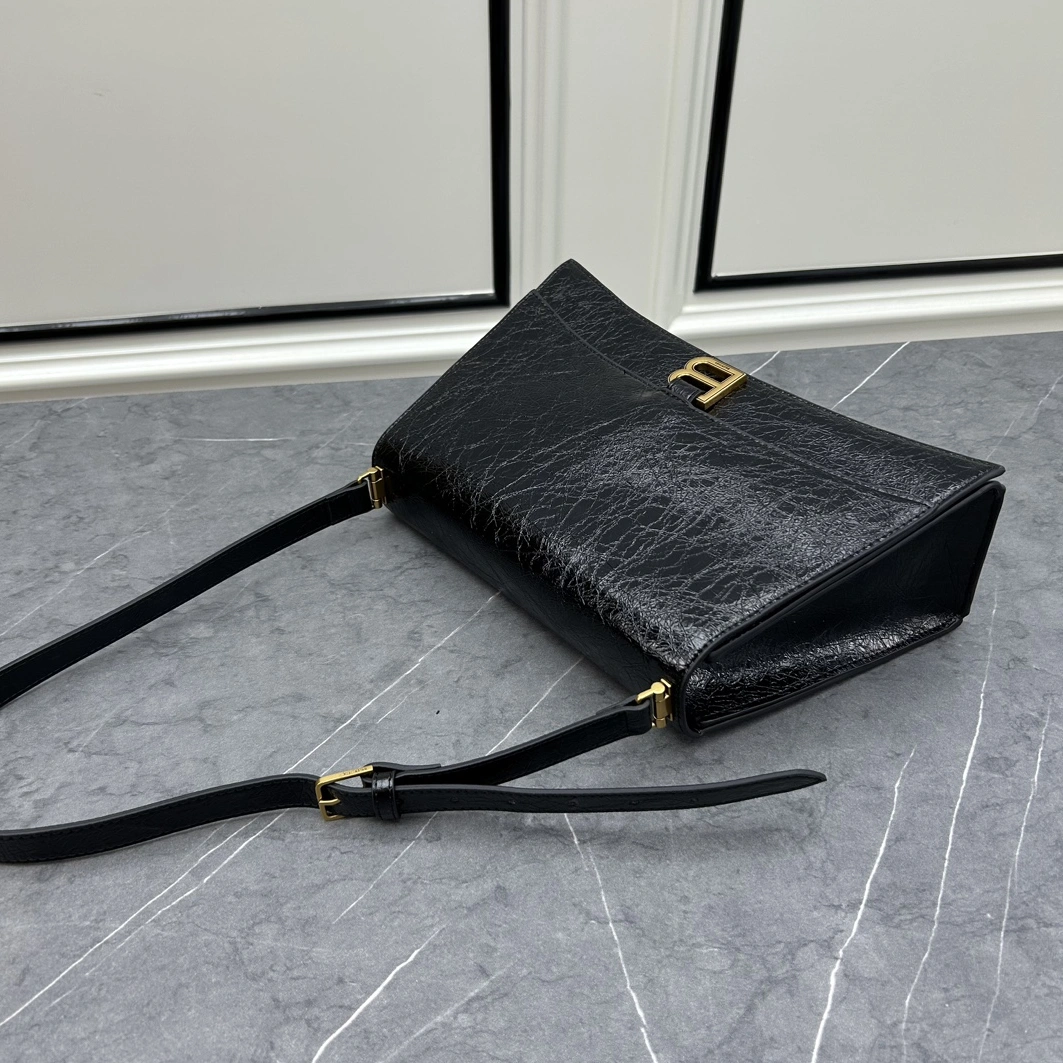 Balenciaga AAA Quality Shoulder Bags For Women Trendy 791