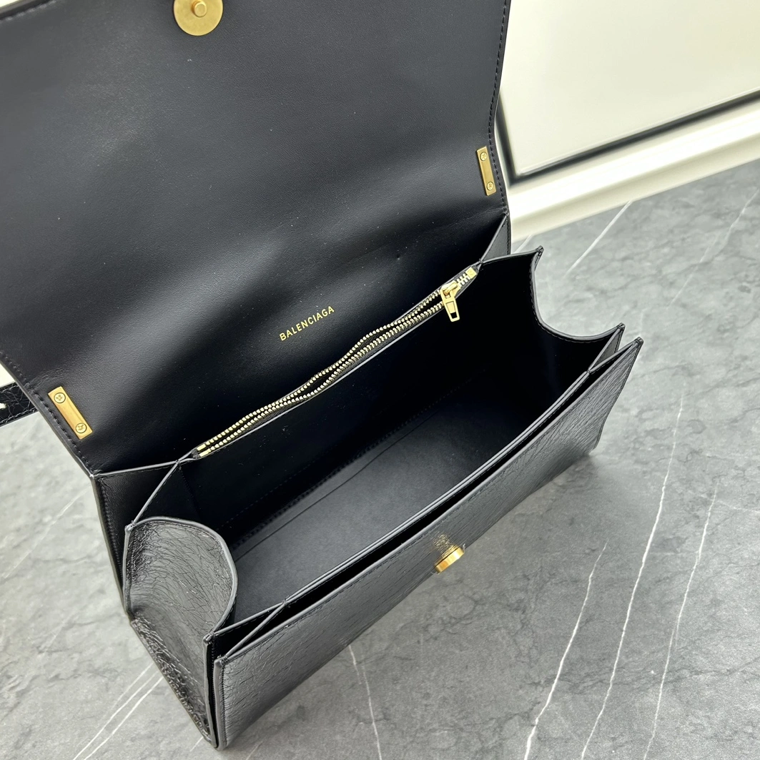 Balenciaga AAA Quality Shoulder Bags For Women Trendy 791