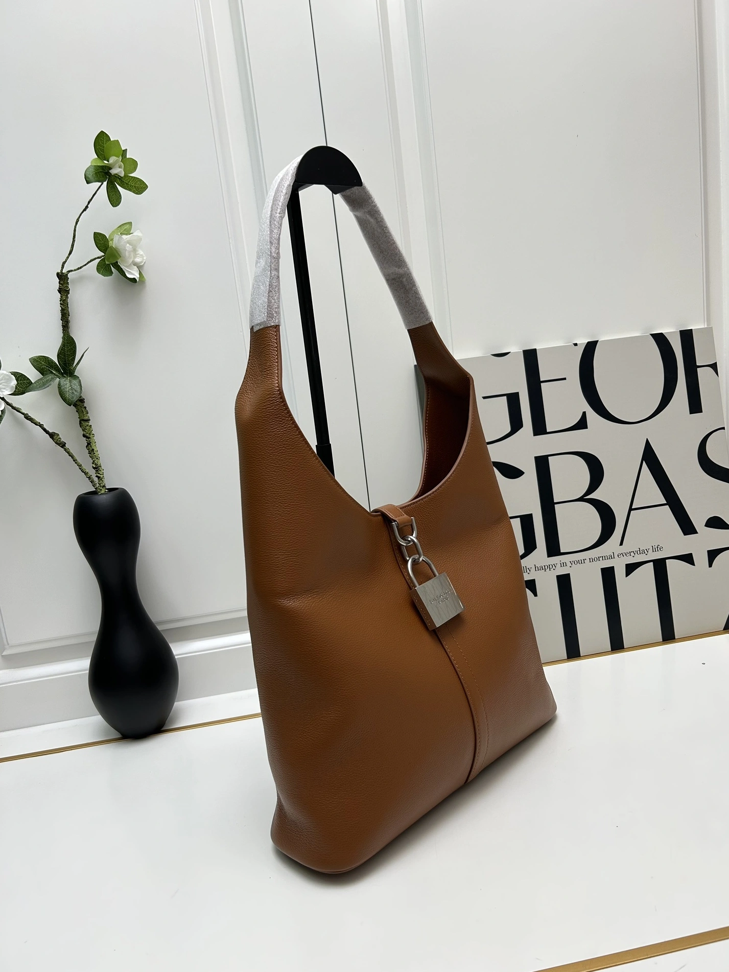 Balenciaga AAA Quality Shoulder Bags For Women Versatile 661
