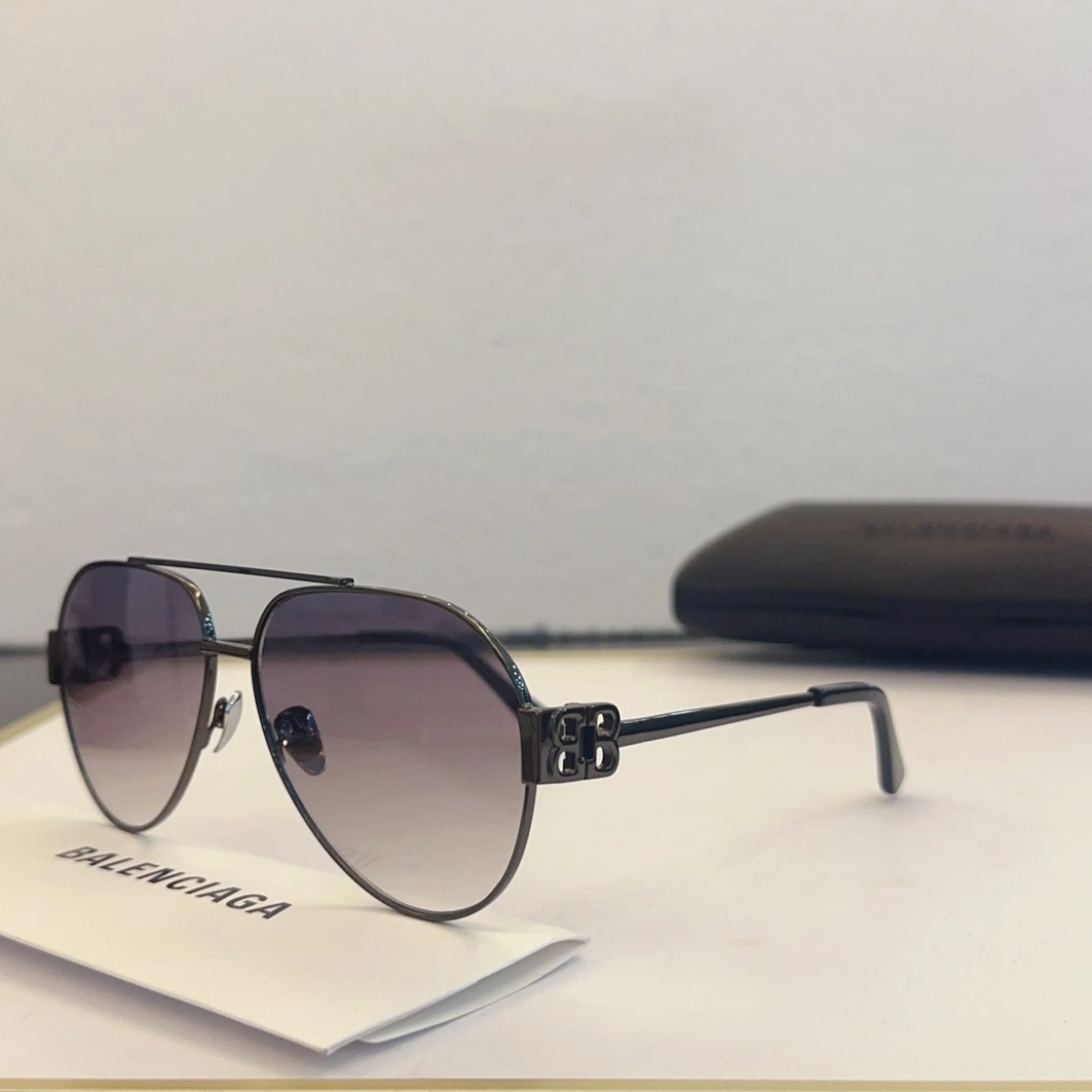 Balenciaga AAA Quality Sunglasses BestValue 6913