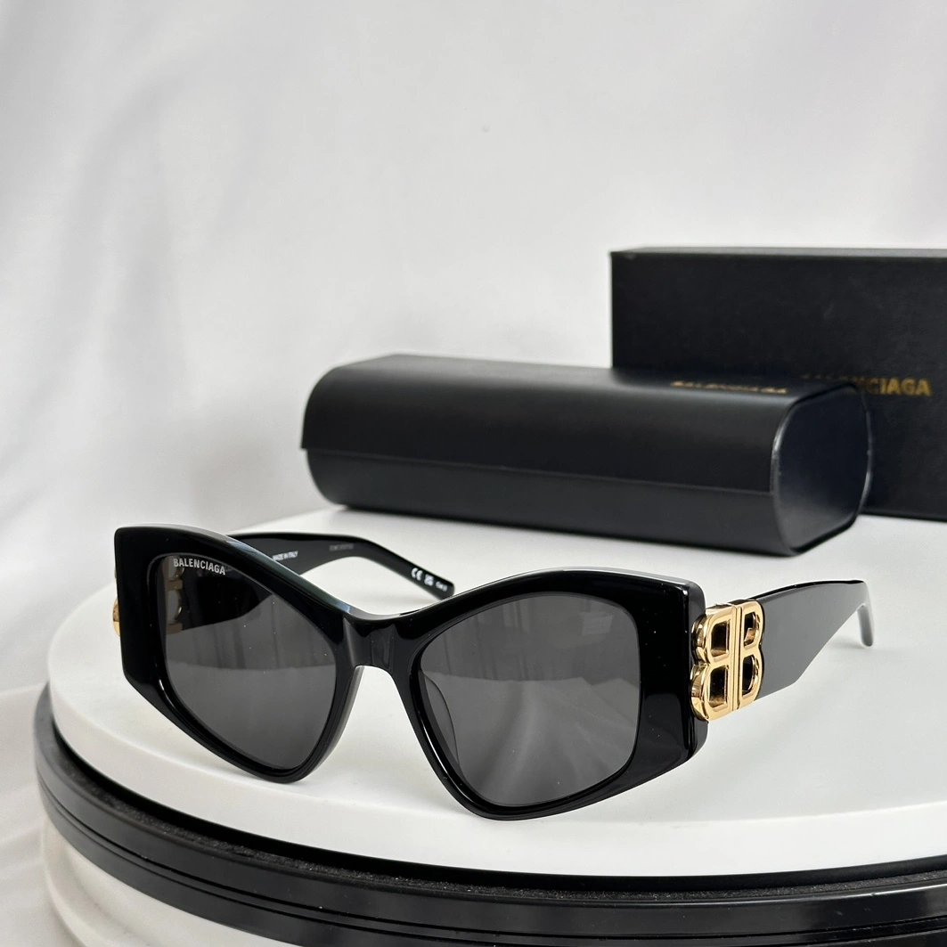 Balenciaga AAA Quality Sunglasses BestValue 8143