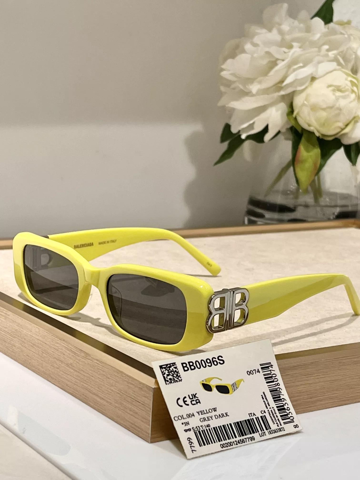 Balenciaga AAA Quality Sunglasses BestValue 8949