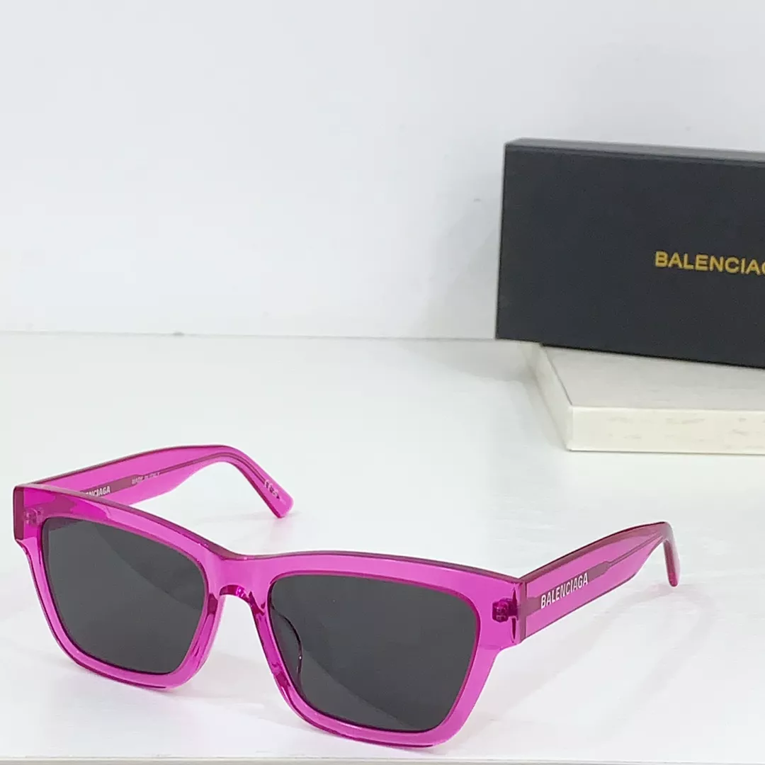 Balenciaga AAA Quality Sunglasses Breathable 5571