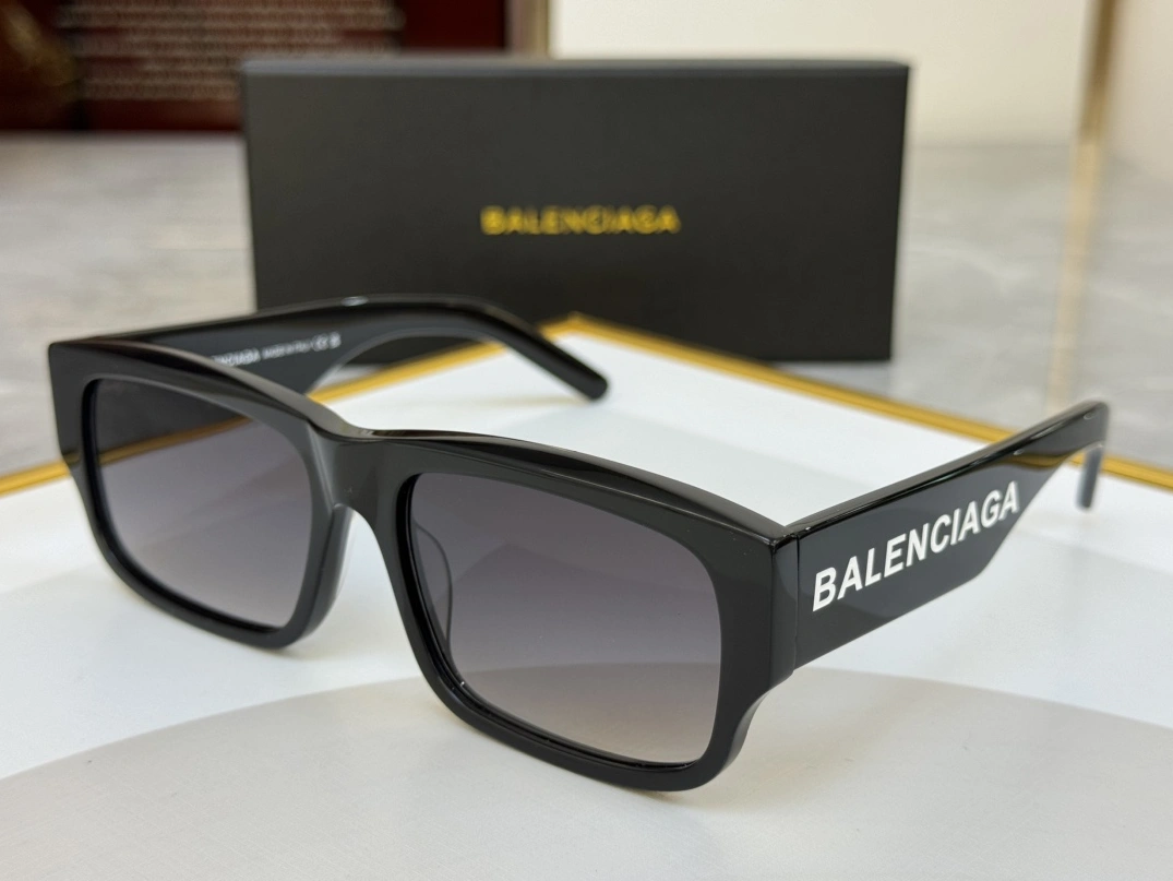 Balenciaga AAA Quality Sunglasses Classic 2522