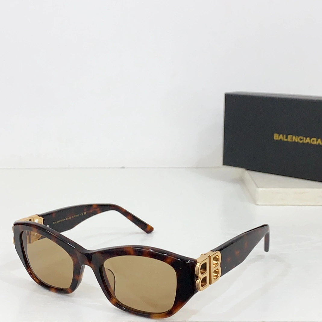 Balenciaga AAA Quality Sunglasses Comfortable 3672