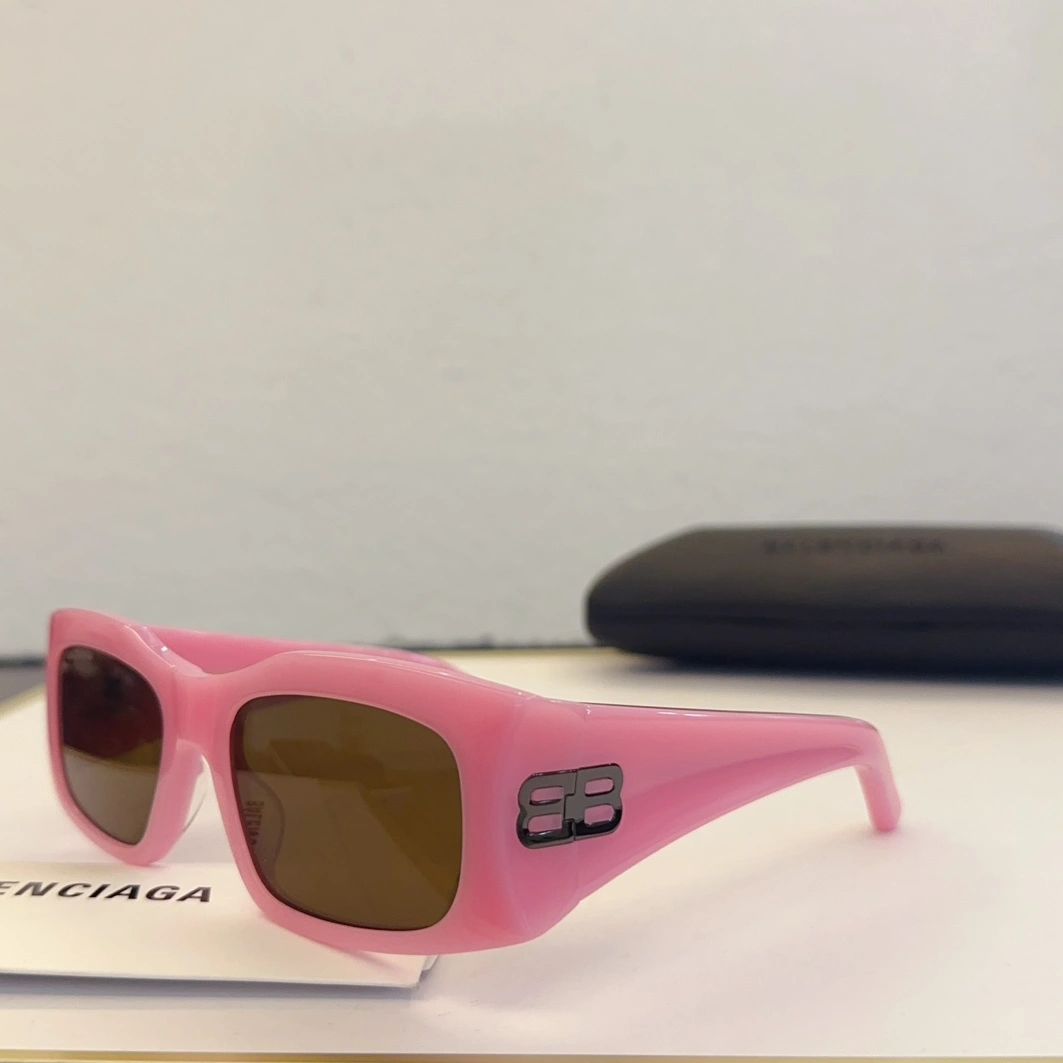 Balenciaga AAA Quality Sunglasses Comfortable 456