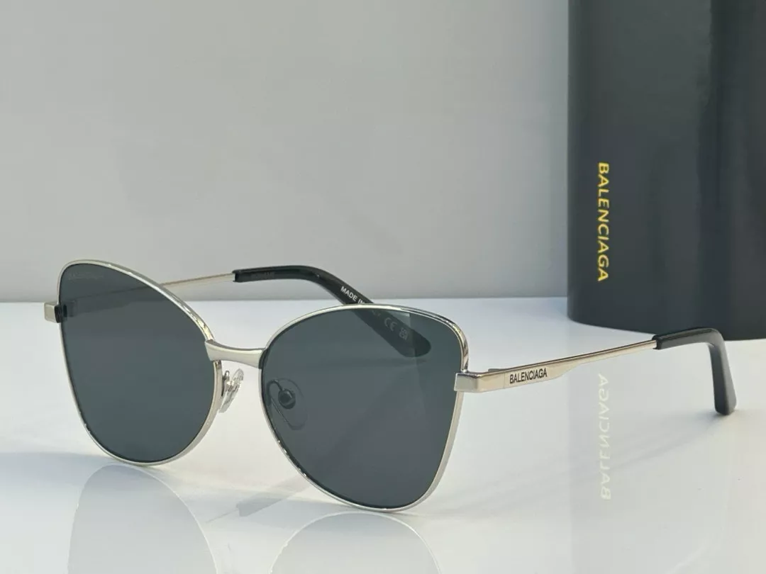 Balenciaga AAA Quality Sunglasses Cozy 1981