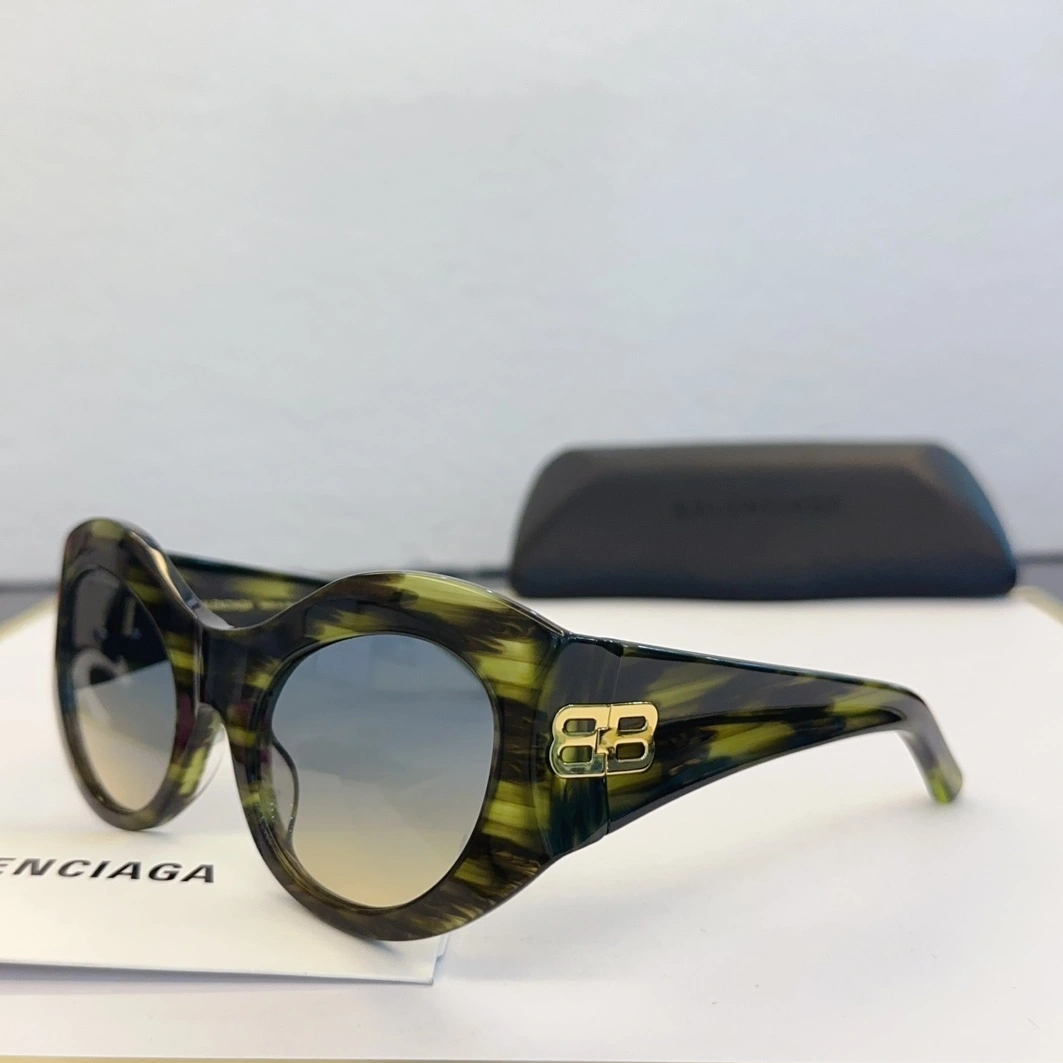 Balenciaga AAA Quality Sunglasses Efficient 4044