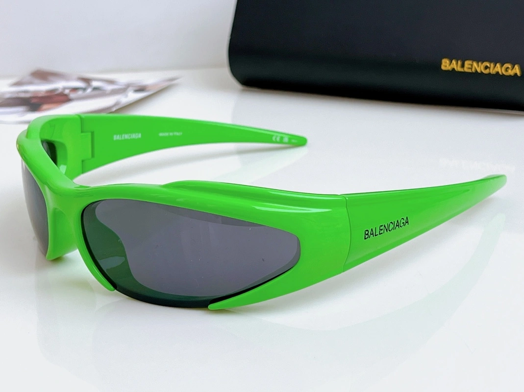 Balenciaga AAA Quality Sunglasses Efficient 4609
