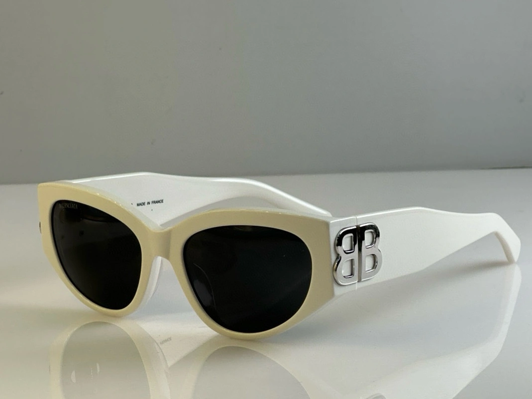 Balenciaga AAA Quality Sunglasses EyeCatching 459