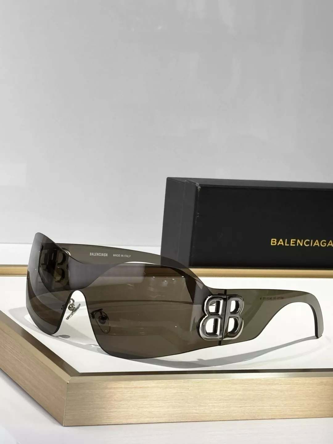 Balenciaga AAA Quality Sunglasses Flexible 7348
