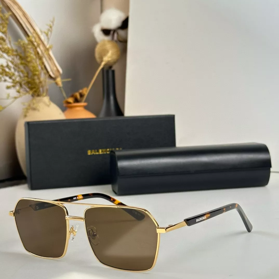 Balenciaga AAA Quality Sunglasses Functional 5475